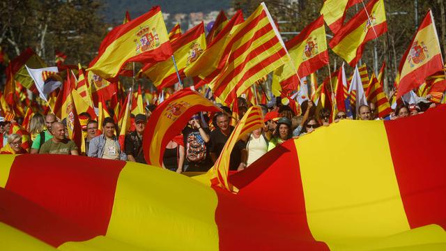 Warga Spanyol Tolak Kemerdekaan Catalonia
