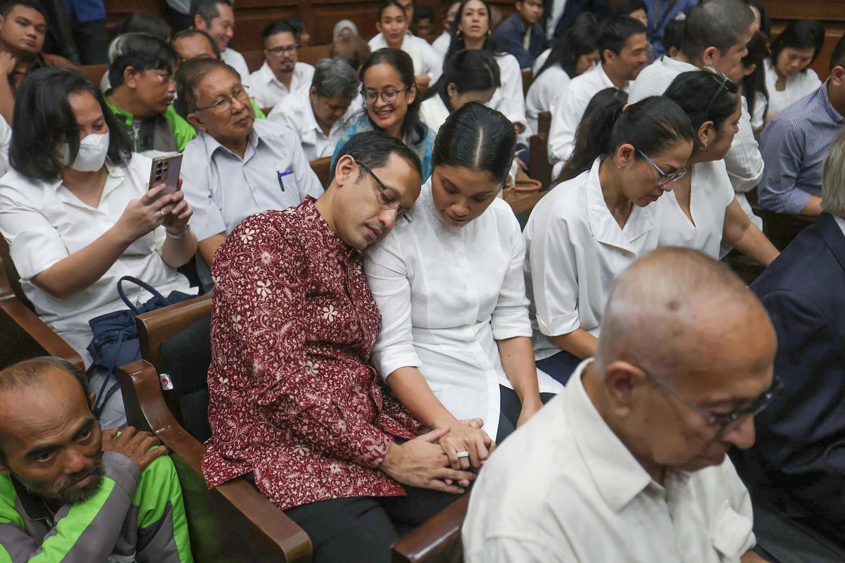 FOTO: Nadiem Makarim Dituntut 18 Tahun Penjara dalam Kasus Chromebook
