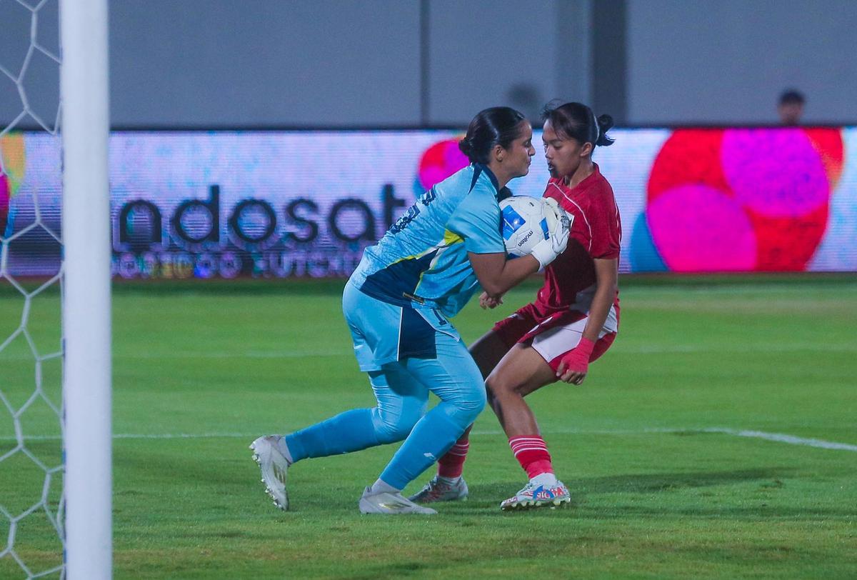 FOTO: Kalah dari Pakistan, Peluang Timnas Putri Indonesia ke Piala Asia 2026 Menipis