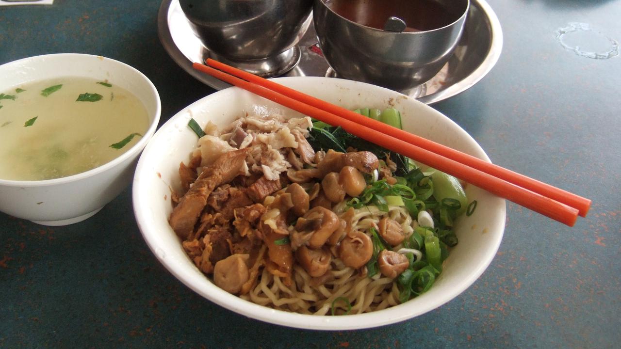 Berapa Kalori dan Nutrisi dari Mie Ayam? Ketahui Dampak Kesehatan di Setiap Porsinya