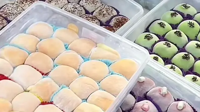Mochi viral di dekat Apartemen Kalibata City harganya hanya Rp5 ribuan. (Dok: TikTok @nanakoot)