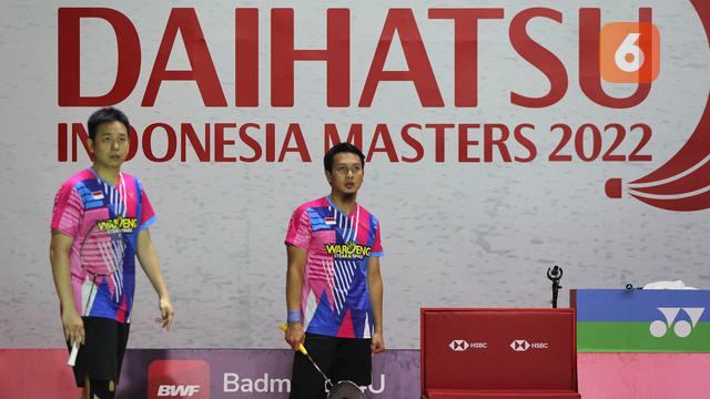 Foto: Didukung Ribuan Penonton Istora, Ahsan/Hendra Jinakkan Pasangan Denmark untuk Melaju ke 16 Besar Daihatsu Indonesia Masters 2022