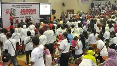 Ribuan orang di Pulo Gadung mendeklarasikan diri mendukung Joko Widodo sebagai presiden (Liputan6.com/Panji Diksana)