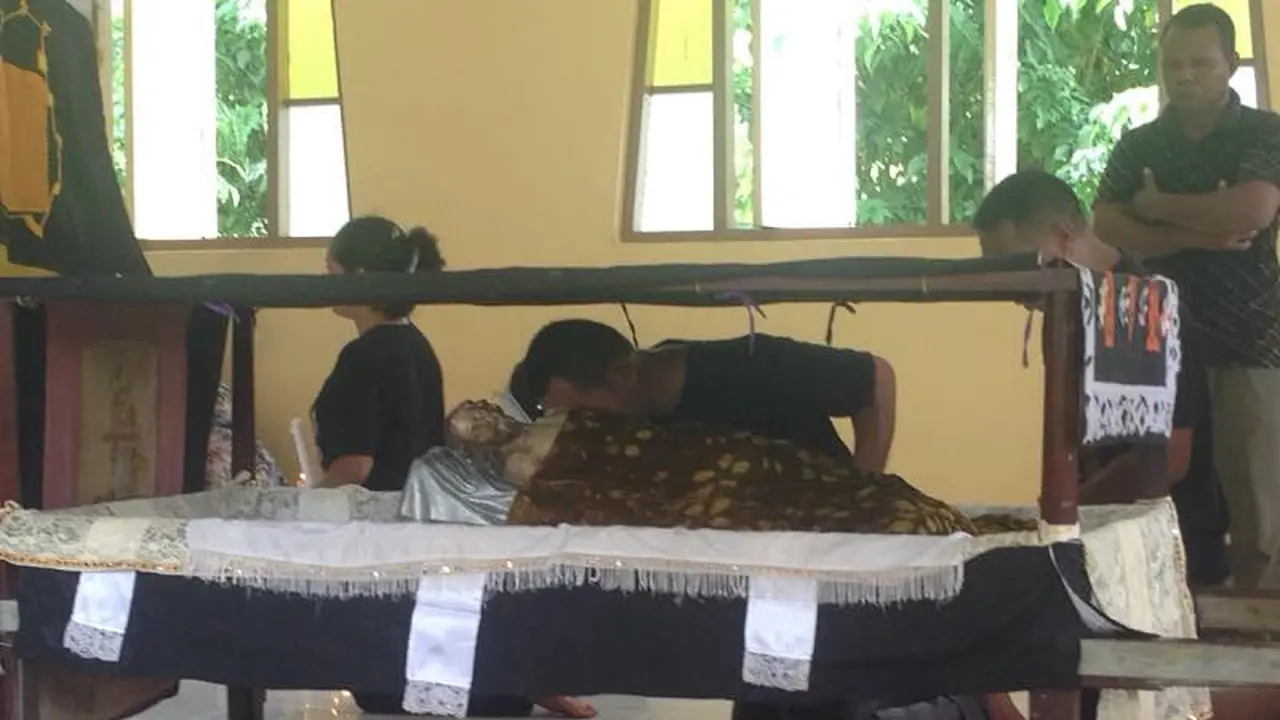 Paskah di Larantuka