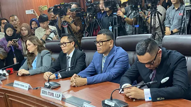Uya Kuya, Sahroni, Eko Patrio dan Nafa Urbach di sidang MKD