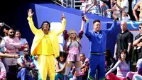 BTS Berseragam, Madonna Serba Pink, Intip Gaya Para Bintang di FIFA World Cup 2026 Halftime Show
