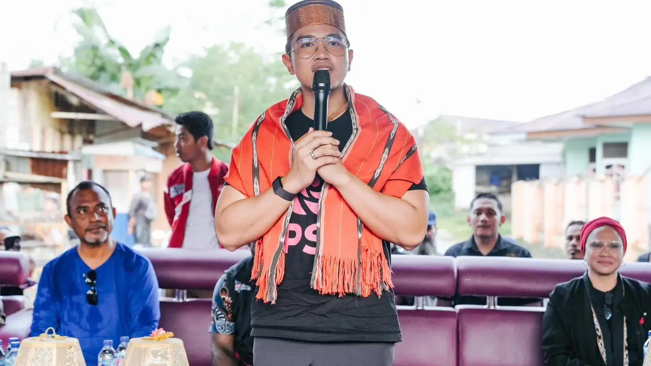 Ketua Umum DPP Partai Solidaritas Indonesia (PSI) Kaesang Pangarep menghadiri kampanye dialogis pasangan calon gubernur dan calon wakil gubernur Papua Barat Daya, Abdul Faris Umlati-Petrus Kasihiw (ARUS) (Istimewa)