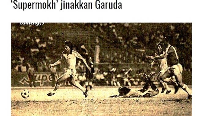 Mokhtar Dahari mencetak gol pada partai final sepak bola SEA Games 1979 antara Indonesia melawan Malaysia pada 30 September di Senayan. (Utusan)