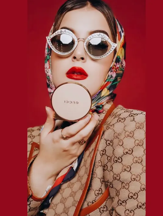 “Kalo ini beneran ke store Gucci nya buat ngonten gak kuat mama ayang,” komentar netizen. “Pemenang tren ini,” timpal lainnya. (Instagram/tasyafarasya).