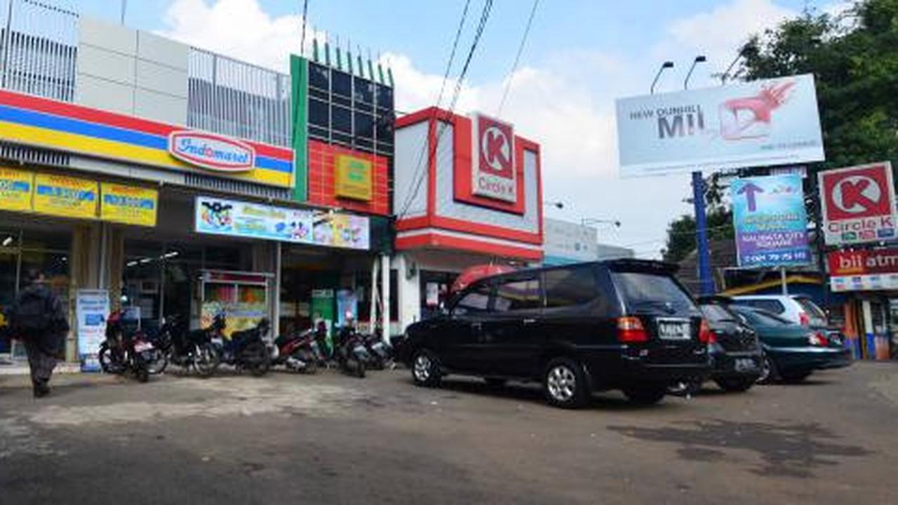 Bisnis ritel dan waralaba di bawah cengkraman pemerintah