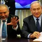 Lieberman yang tinggal di salah satu kawasan pemukiman di Tepi Barat, dilaporkan skeptis terhadap upaya perdamaian dengan Palestina.