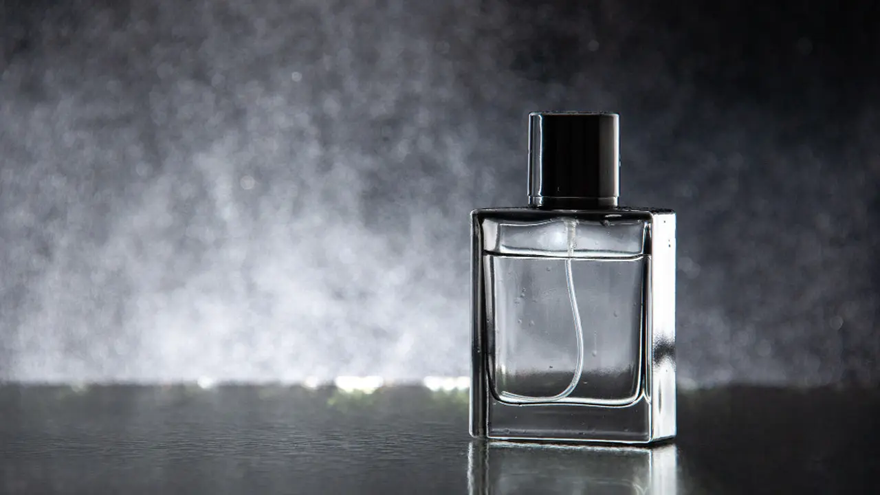 Ilustrasi parfum cowok