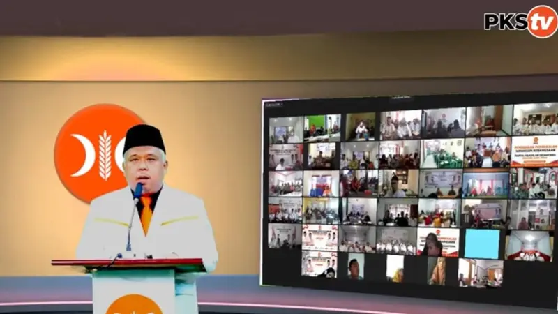Irwan Setiawan, Ketua PKS Jatim melantik 367 Anggota Pelopor secara daring. (Istimewa).