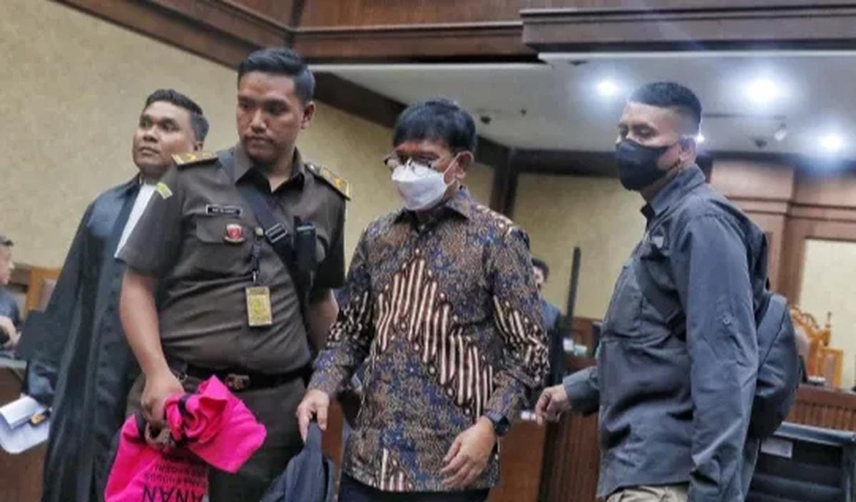 Jaksa menyebut, kerugian keuangan negara sebesar Rp8 triliun dalam kasus ini dihasilkan dari Laporan Hasil Audit Penghitungan Kerugian Keuangan Negara oleh Badan Pengawasan Keuangan dan Pembangunan Republik Indonesia.