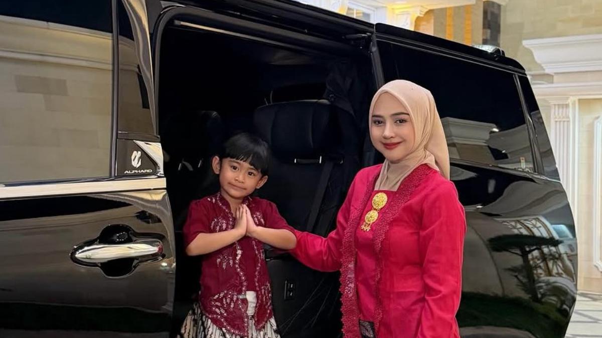 9 Potret Kamar Tidur Moana Anak Ria Ricis, Desain Girly ala Princess Penuh Petualangan