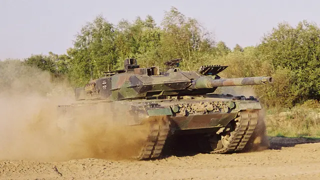 TANK LEOPARD 2 A5 01