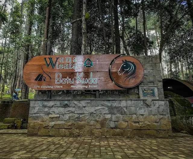 1. Wisata Batu Kuda Manglayang
