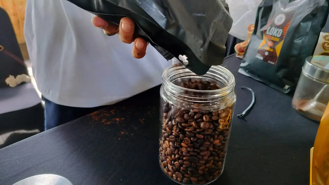 KAI Bagi-Bagi 25 Ribu Cangkir Kopi Gratis dan Diskon Tiket 20 Persen, Siapa Mau?