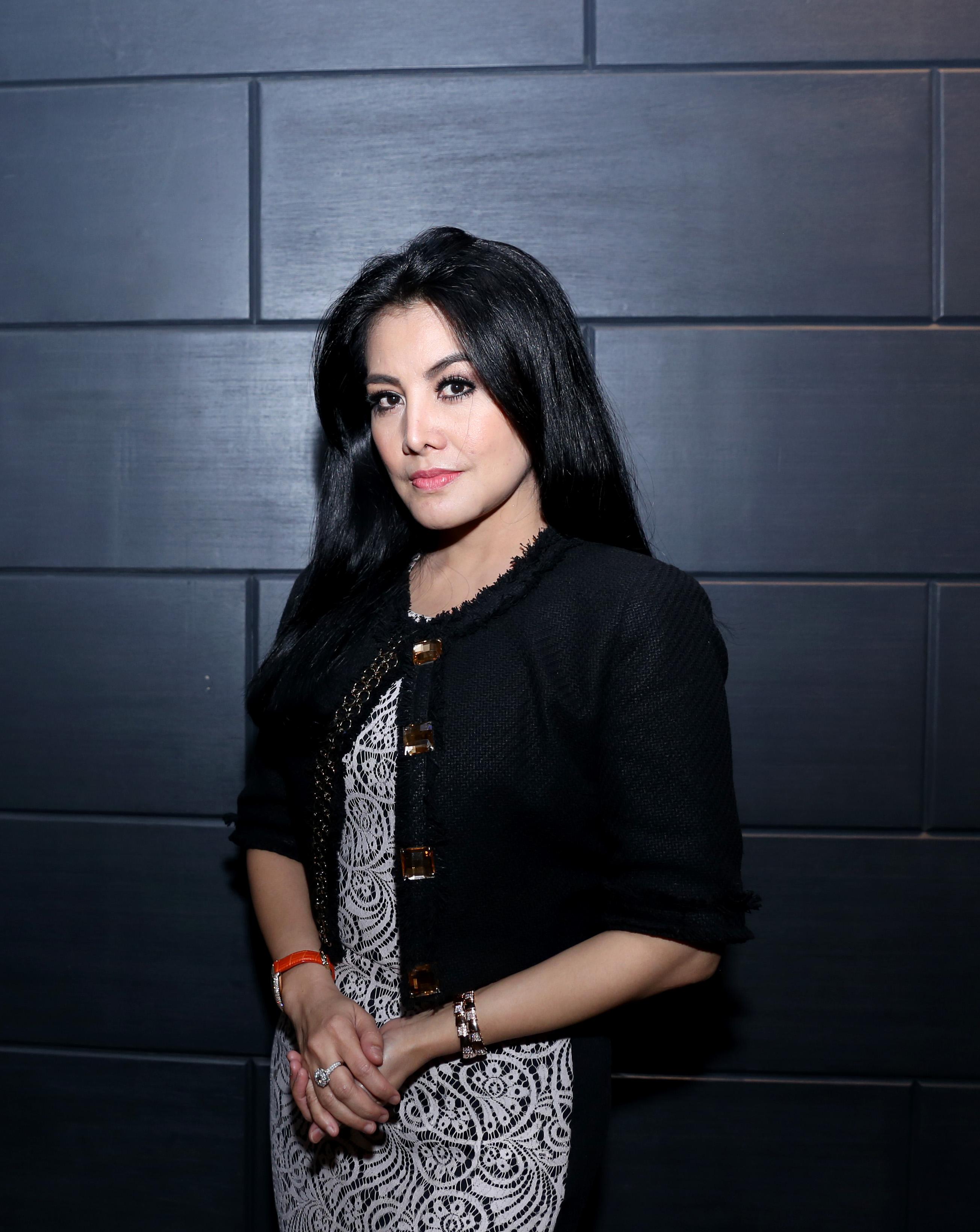 Menikah Di Mekkah 5 Artis Ini Malah Bercerai News Entertainment Fimela Com