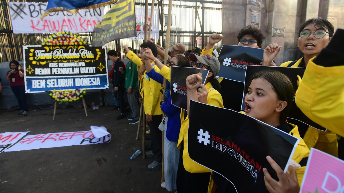Soal 17+8 Tuntutan Rakyat, Begini Tanggapan Ketum Partai Golkar dan Demokrat soal
