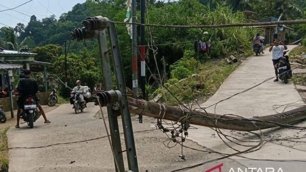 Tragedi Tower Roboh Cianjur: Bocah 11 Tahun Tewas, Dua Rumah Rusak Diterjang Angin Kencang
