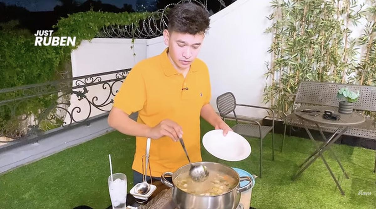 6 Potret Balkon Rumah Ruben Onsu Desain Semi Terbuka, Spot Favorit Kumpul Keluarga