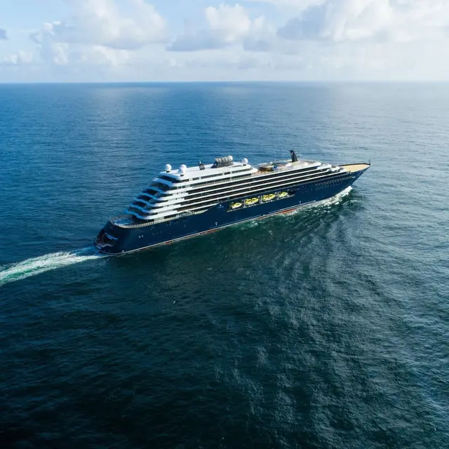 Kapal Pesiar Ritz-Carlton Bakal Jelajahi Perairan Asia Tenggara Mulai Desember 2025, Indonesia Tak Masuk Rencana