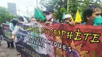 Aksi demo di konsulat jenderal (Konjen) Prancis pada Senin, (2/11/2020). (Foto: Liputan6.com/Dian Kurniawan)