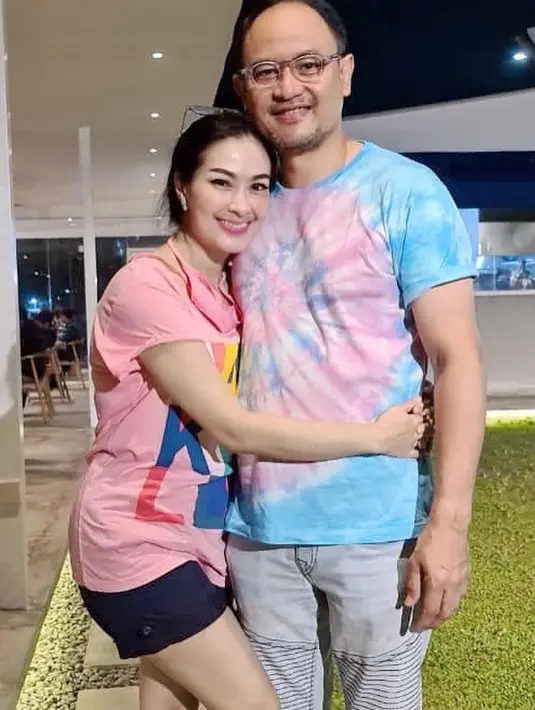 Iis Dahlia dan Satrio Dewandono (Instagram/isdadahlia)
