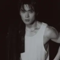 Selain kualitas vokal, pria berzodiak Aquarius ini juga memiliki paras menawan yang selalu jadi pusat perhatian. (FOTO: instagram.com/_jeongjaehyun/)