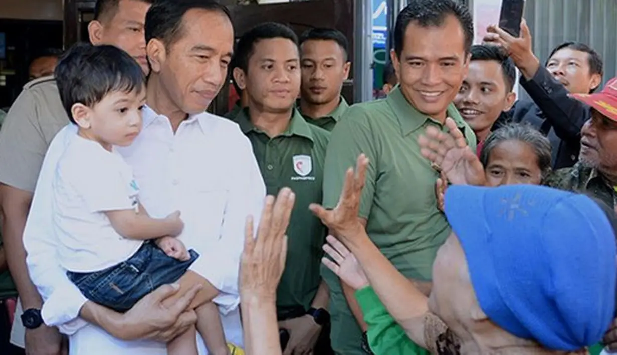 Jokowi Makan Soto Gading