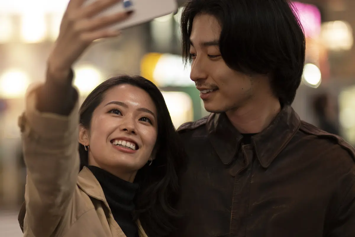 couple agustus menyukai