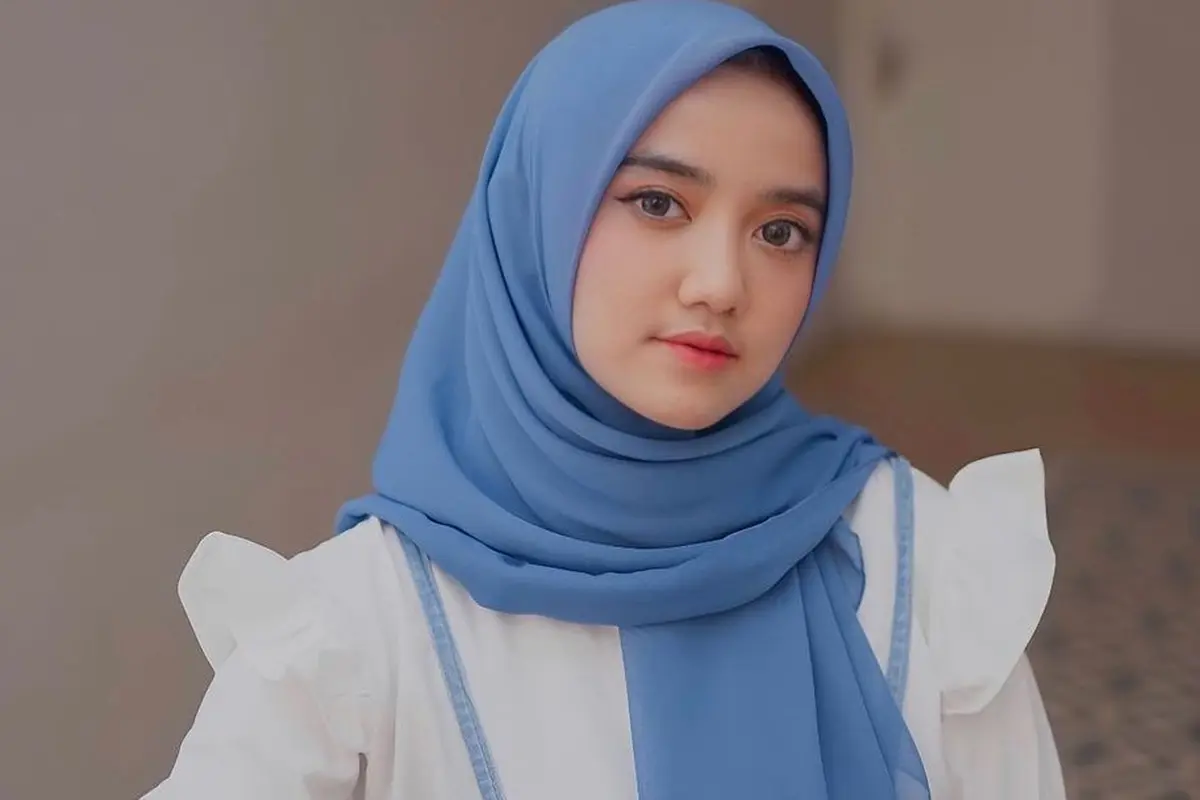 Klarifikasi Wirda Mansur soal kuliah di Oxford