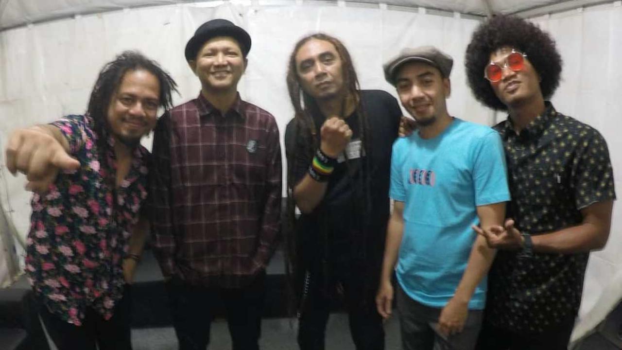 Steven and Coconut Treez