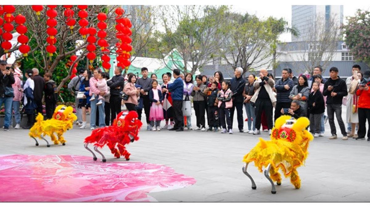Tumbuh di Era AI, Robot Anjing Ini Gantikan Manusia di Acara Atraksi Barongsai
