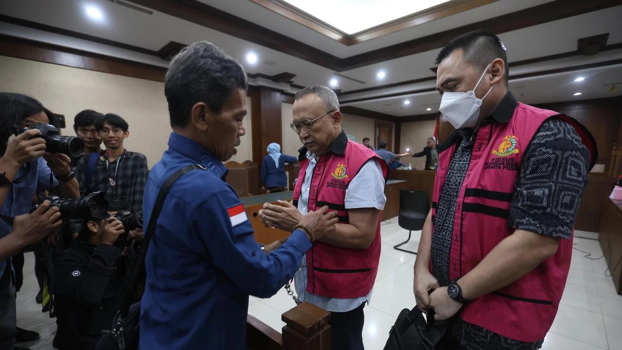 FOTO: Tiga Terdakwa Kasus  Korupsi Minyak Mentah  Dituntut Penjara 8 Tahun hingga 14 Tahun