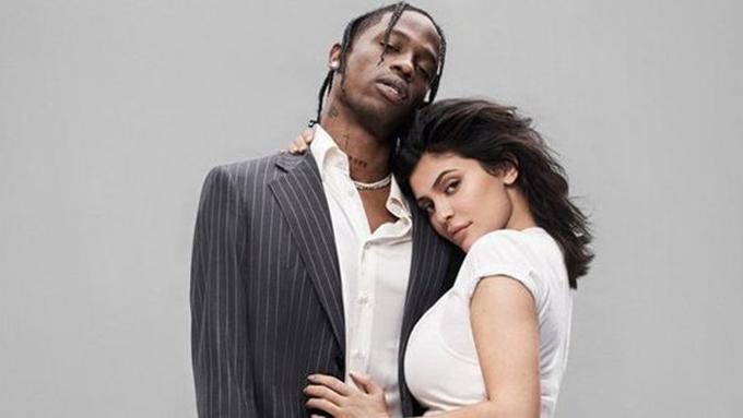 Kisah Cinta Romantis Kylie Jenner Dan Travis Scott Di Cover