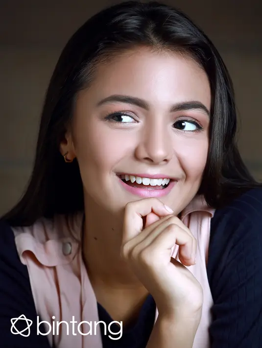 Karier pemeran dalam sinetron Duyung mulai terbuka setelah masuk dalam rumah produksi. Dari situ mulai mengikuti syuting. (Deki Prayoga/Bintang.com)