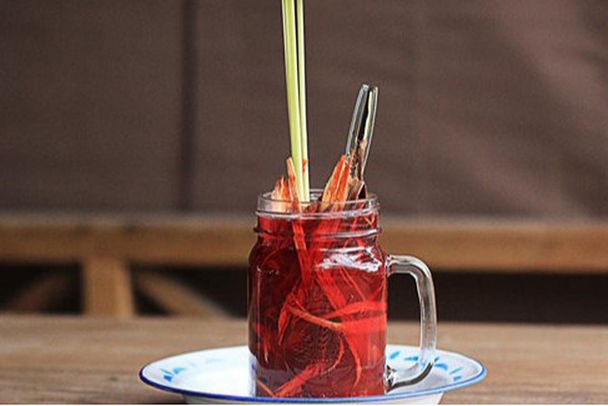 Resep Takjil Manis dan Hangat: Wedang Uwuh Khas Yogyakarta