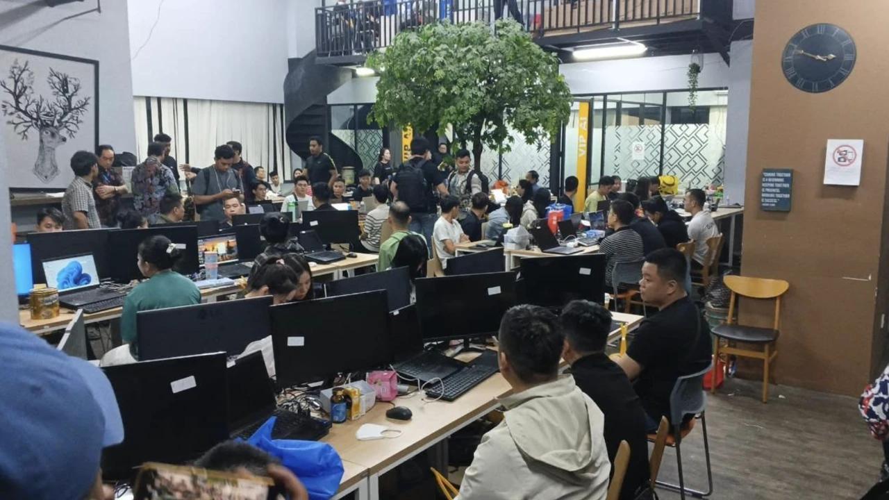 Polisi Bongkar Markas Judi Online Jaringan WNA di Jakarta, DPR Desak Ruang Siber Nasional Diperkuat