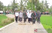 TNI Wujudkan Jalan Usaha Tani HSU, Permudah Mobilitas Petani dan Dongkrak Ekonomi Lokal