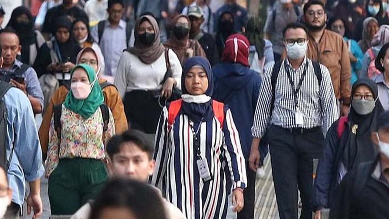 FOTO: Pemprov DKI Akan Uji Coba Aturan Pembagian Jam Kerja untuk Tekan Kemacetan