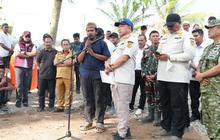 Kunjungi Aceh Tamiang, Kasatgas Tito Pastikan Percepatan Penanganan Pengungsi