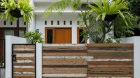 9 Desain Pagar Rumah dari Kayu Bekas tapi Terlihat Estetik, Unik dan Ramah Lingkungan