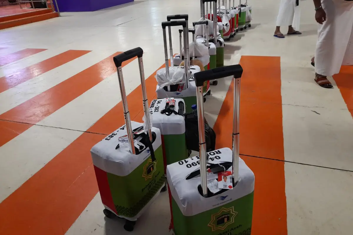 Koper Jemaah Dibongkar Paksa Petugas Bandara Jeddah Gara-gara Bungkusan Mencurigakan, Isinya Ternyata Makanan