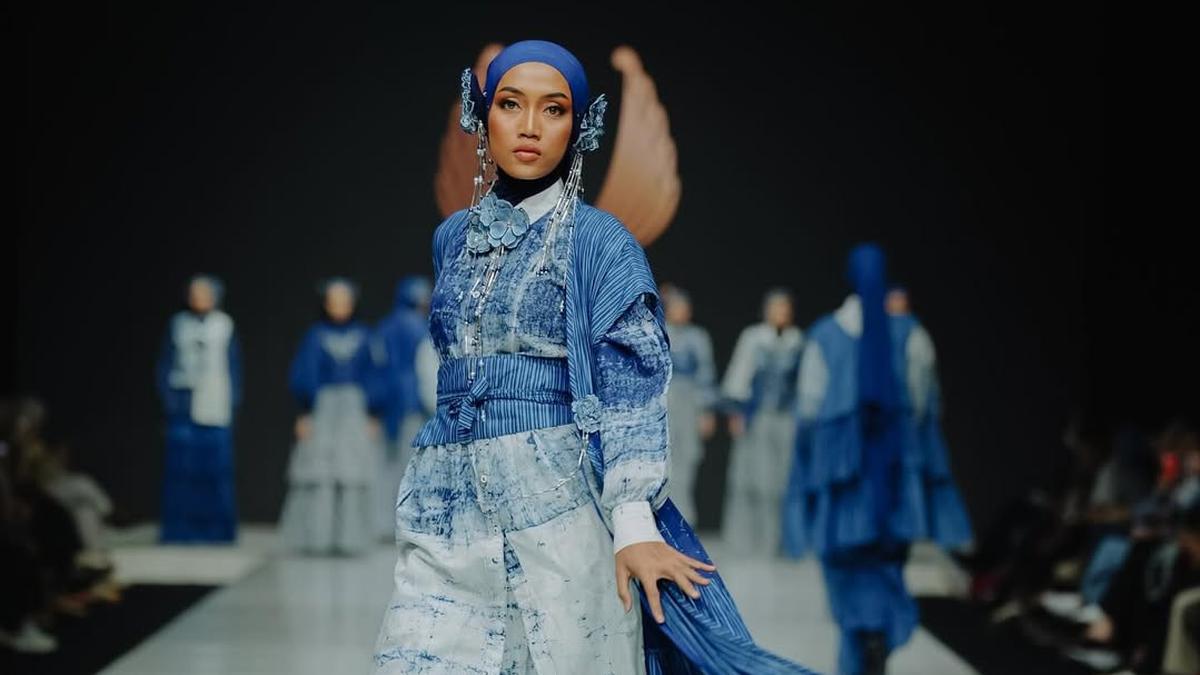 Batik Widayati: Merayakan Keindahan Perempuan Lewat Kasih, Alam, dan Warna Biru yang Abadi