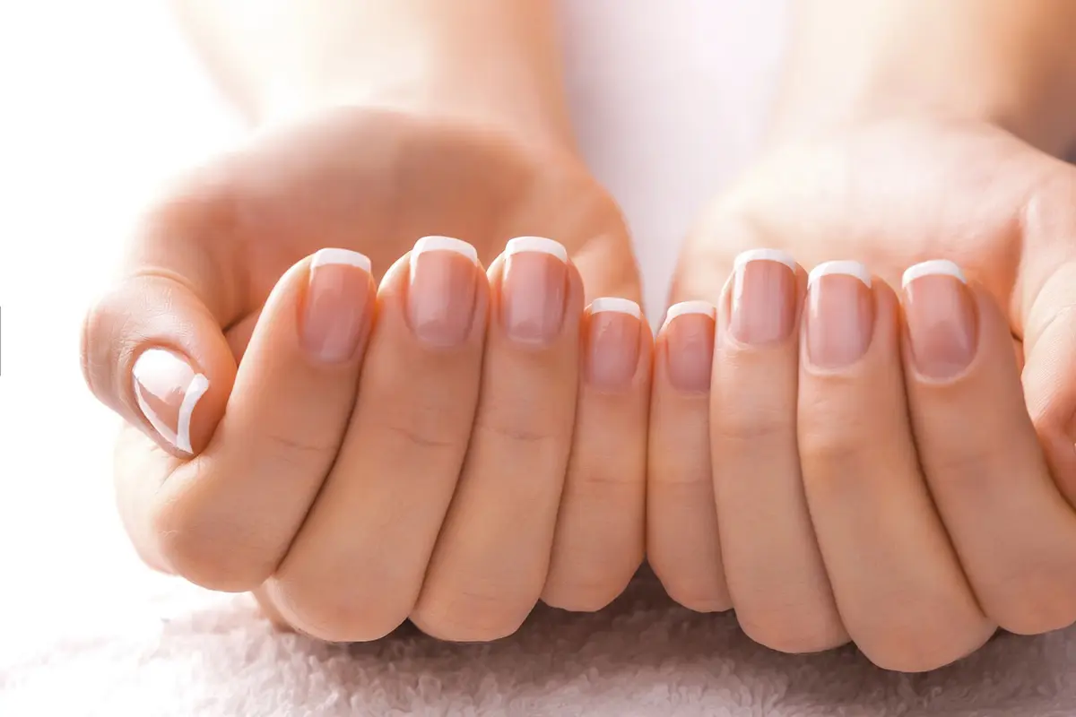 Tak Perlu ke Salon, 4 Cara Mudah Ini Bisa Atasi Kukumu yang Rapuh