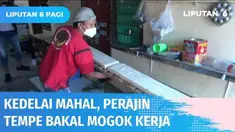 Harga kedelai yang terus naik membuat perajin tempe di sejumlah daerah menjerit. Rencana mogok produksi pada 21-23 Februari 2022 sudah tersebar, para pedagang di pasar khawatir merugi.