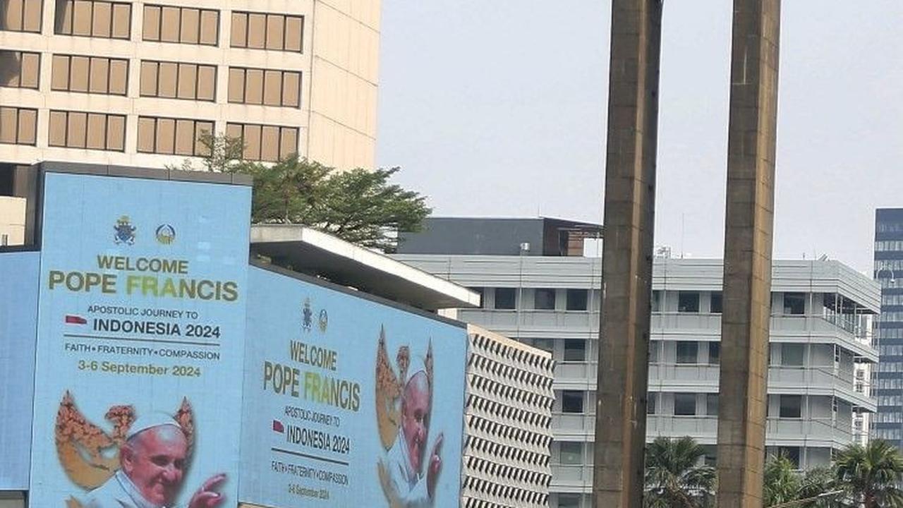 Paus Fransiskus juga dijadwalkan akan mengunjungi beberapa tempat penting selama berada di Indonesia, termasuk pertemuan dengan pemimpin agama. Foto: merdeka.com / Angga Yuniar