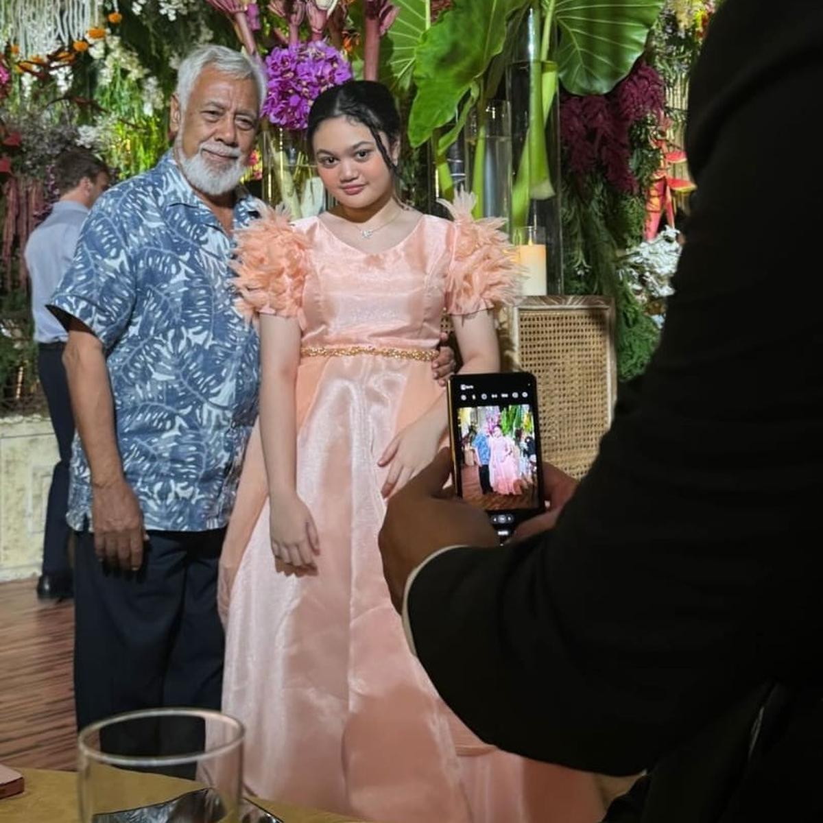 Potret Cantik Amora Anak Kris Dayanti saat Hadir di Acara Pernikahan Anak Susi Pudjiastuti